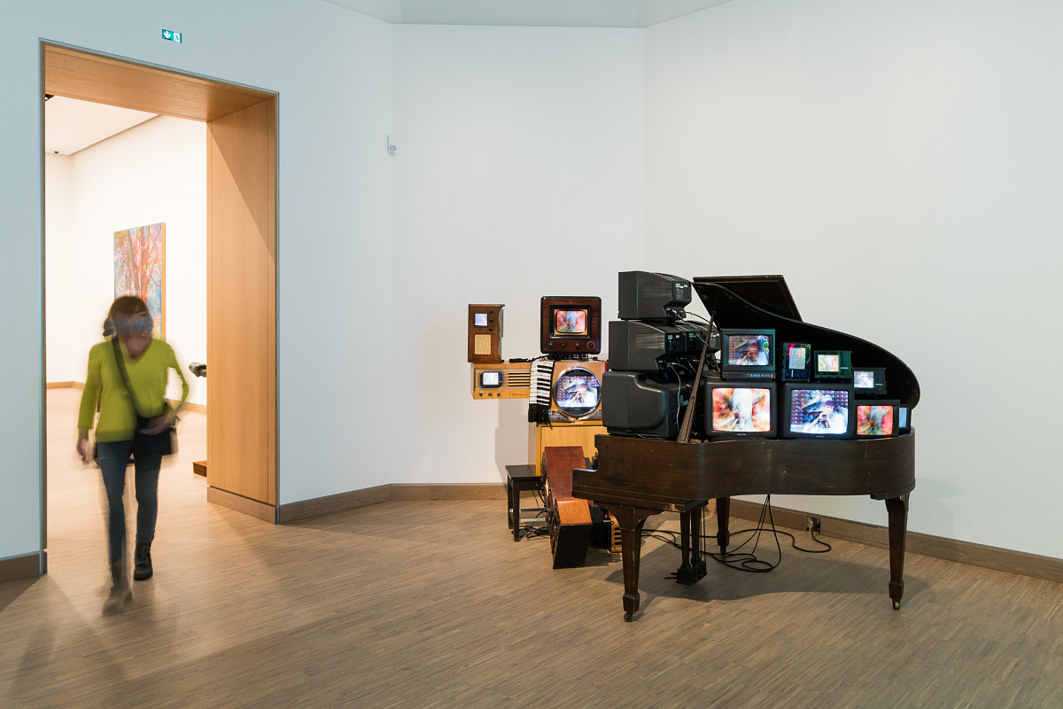 Nam June Paik | Duet Memory, 1995 | ALBERTINA, Wien – The ESSL Collection © Nam June Paik | Foto © Robert Bodnar