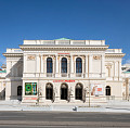 Albertina modern