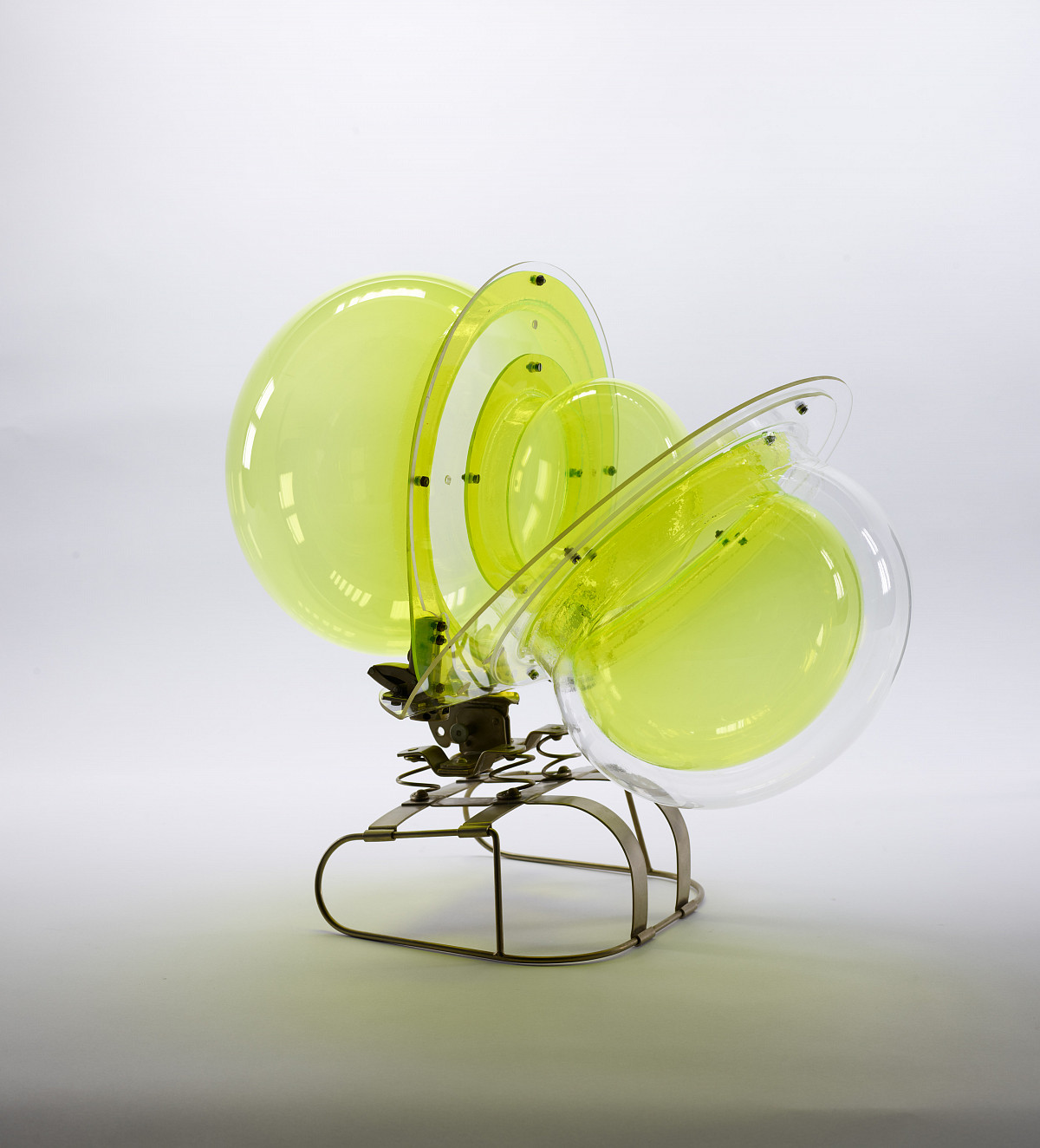 Cornelius Kolig: Variationsobjekt aus dem Plexi-Plastik-Baukasten, 1969