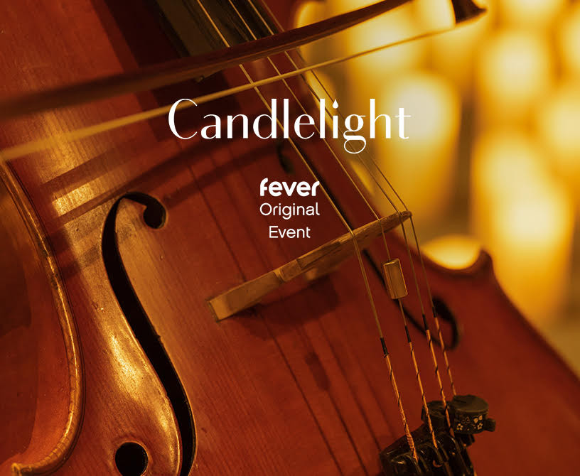 Nahaufnahme einer Geige mit Aufschrift "Candlelight", darunter kleiner "fever, Original Event" | Foto © Fever