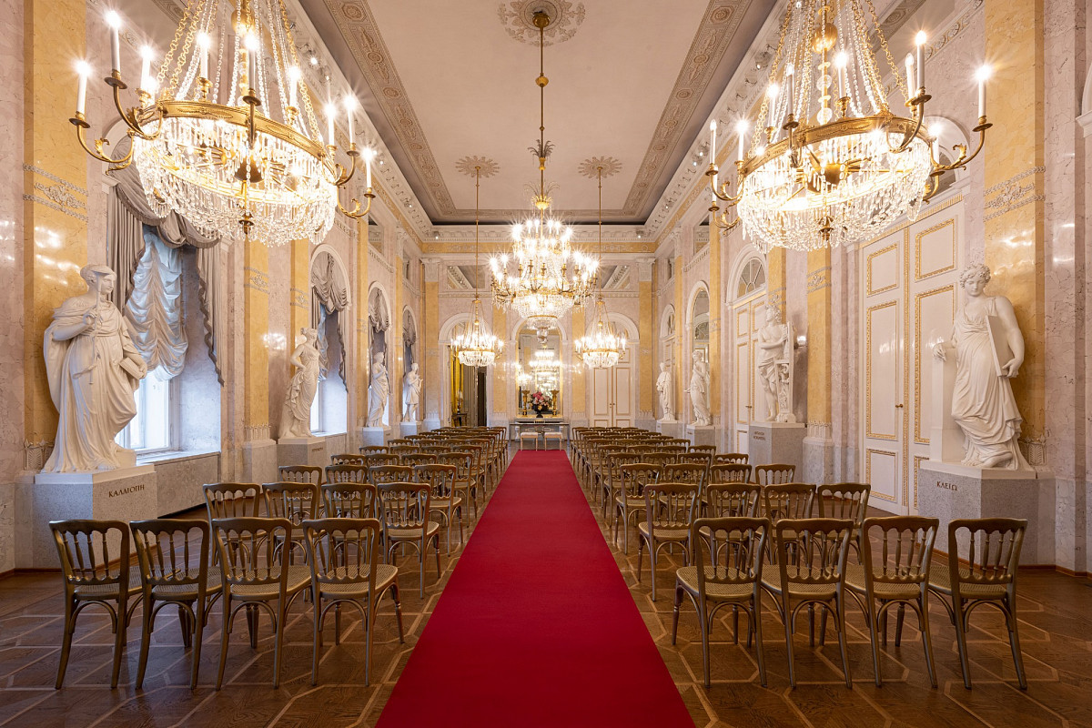 Hall of the Muses | Photo © Daniel Antalfi
