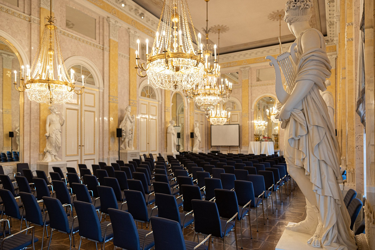 Conference at the Hall of the Muses | Photo © Daniel Antalfi