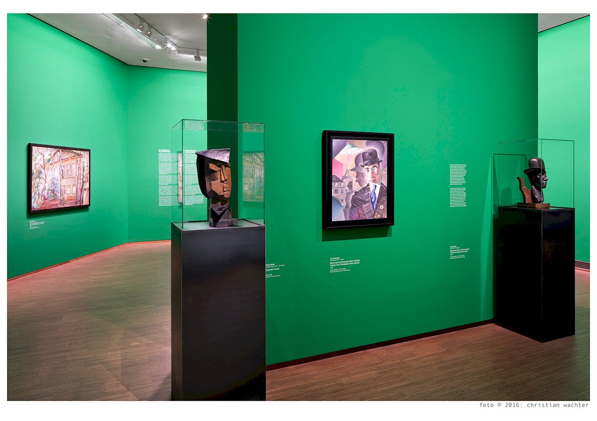Einblick in die Ausstellungshalle, Chagall bis Malewitsch | Foto © Christian Wachter