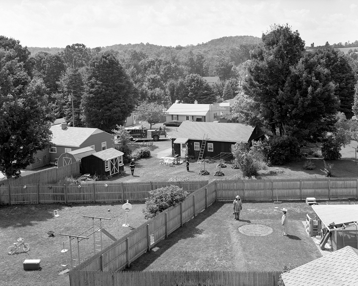 Gregory Crewdson: Untitled, From the series: Hover, 1996-1997