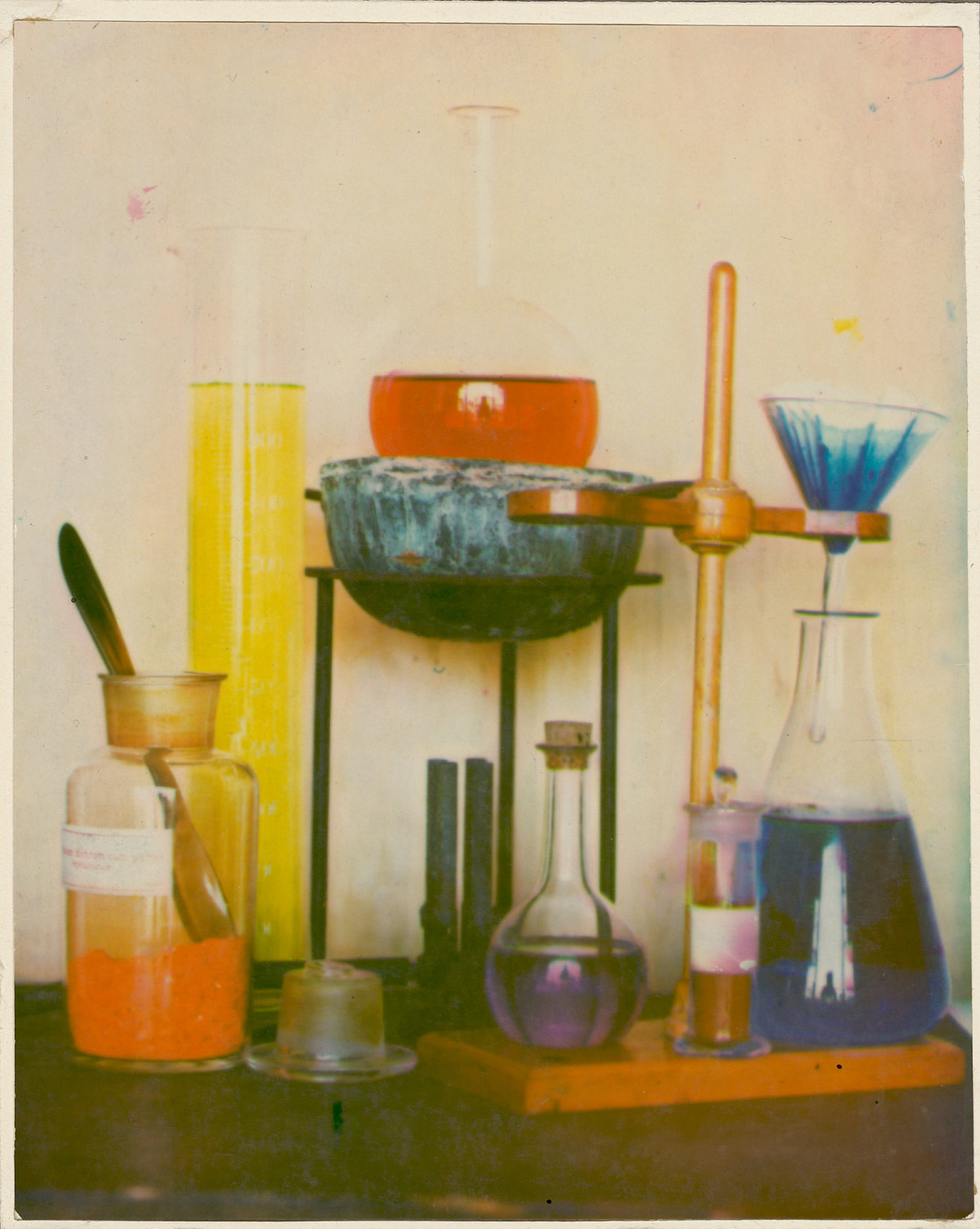 Anonymous | Laboratory still life, around 1906 | The ALBERTINA Museum, Vienna – Permanent Loan by Höhere Graphische Bundes-Lehr- und Versuchsanstalt © Photo: The ALBERTINA Museum, Vienna