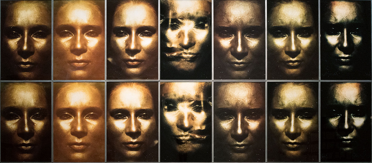 Katharina Sieverding: Die Sonne um Mitternacht Schauen, 1973