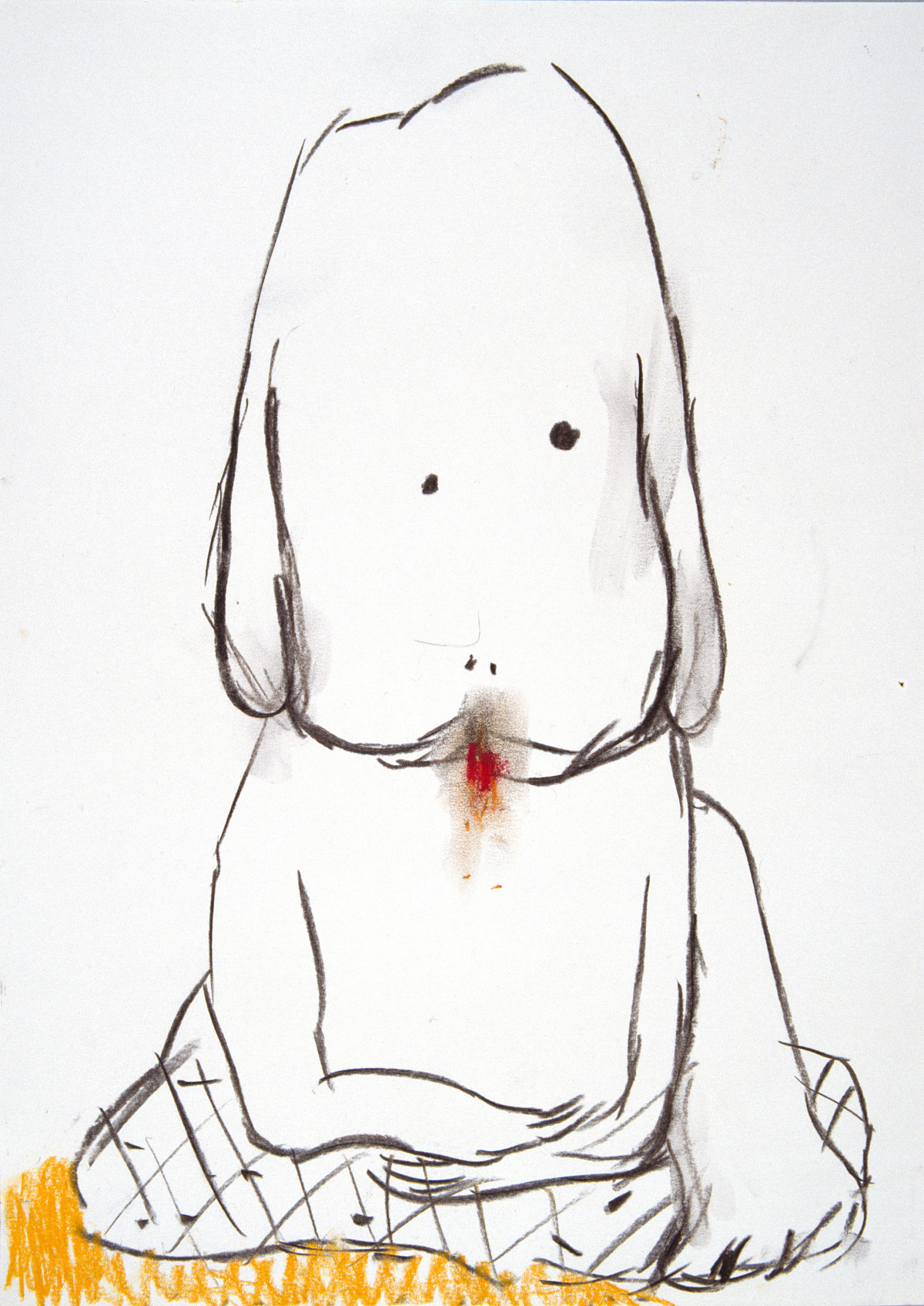 Kohlezeichnung einer hundeähnlichen Gestalt, sitzend und die Arme bzw. Vorderbeine vor dem Körper verschränkt.