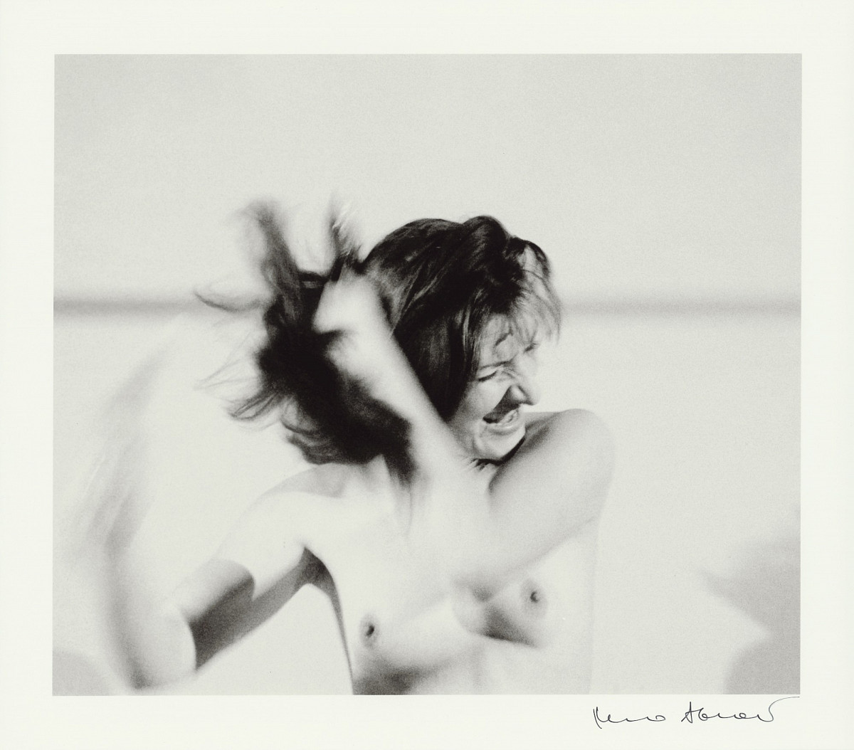 Marina Abramović | Art must be beautiful / Artist must be beautiful, 1975/2025