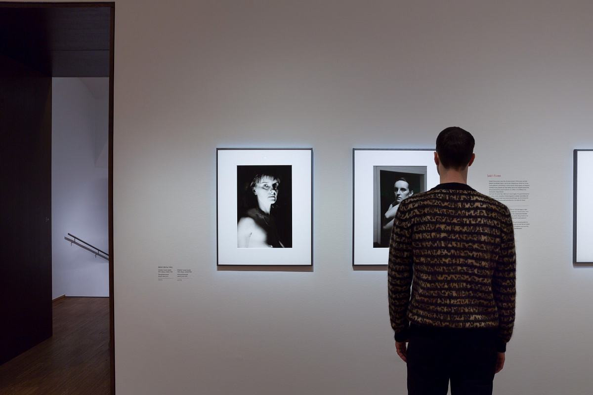 Einblick in die Ausstellungshalle, Acting for the Camera | Foto © Bureau Kies