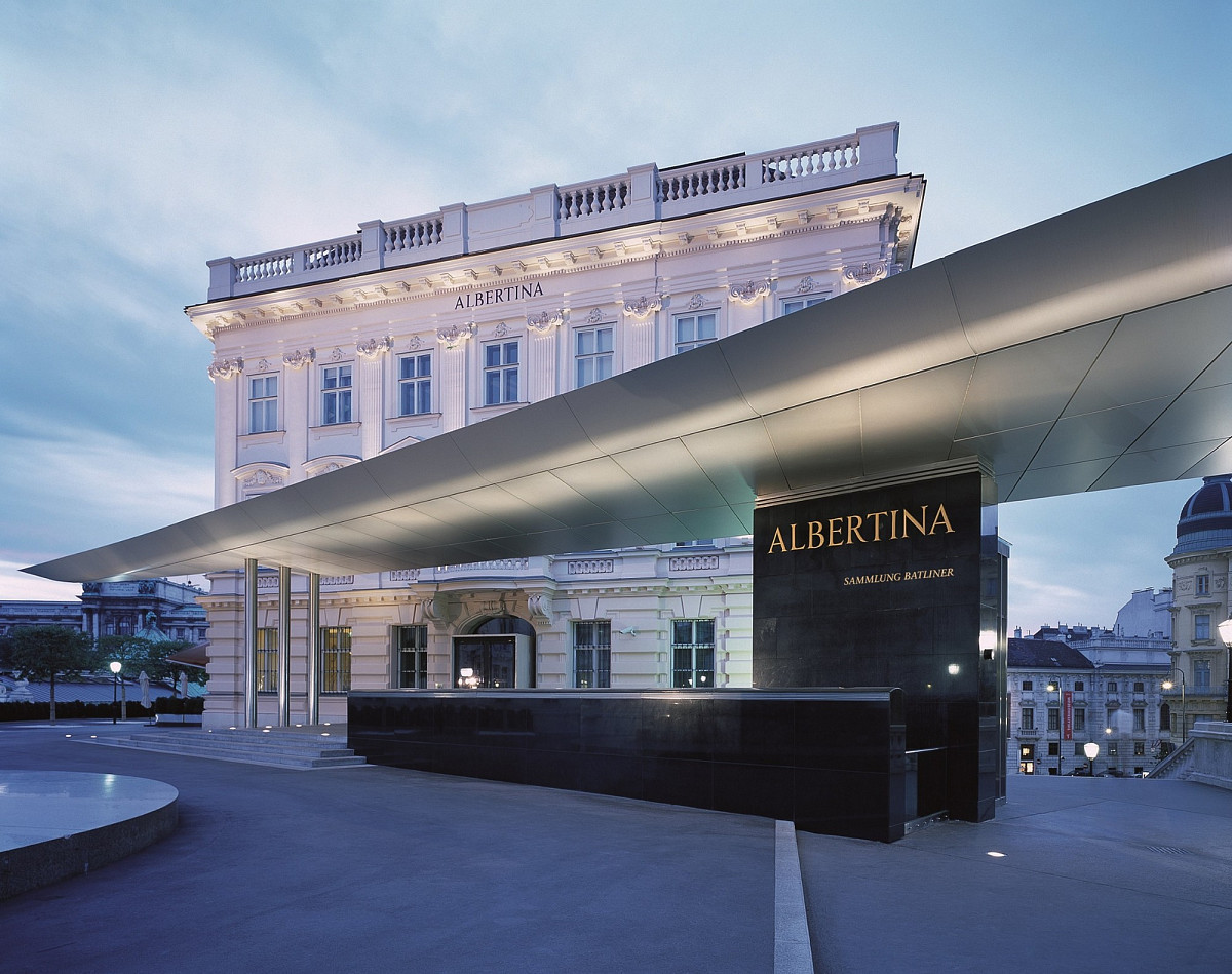 Frontalansicht der ALBERTINA