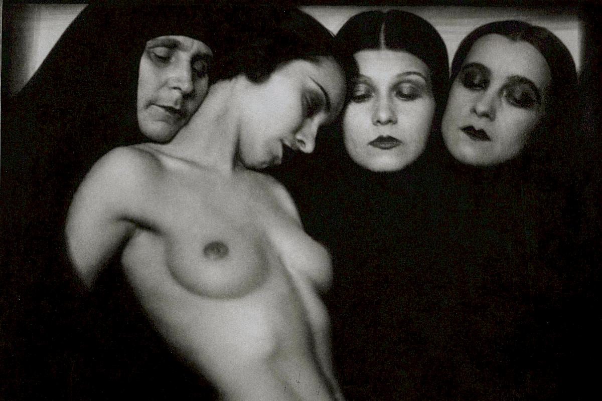 Rudolf Koppitz | Komposition, 1925 |
Albertina, Wien - Dauerleihgabe der Höheren Graphischen Bundes-Lehr-und Versuchsanstalt, Wien