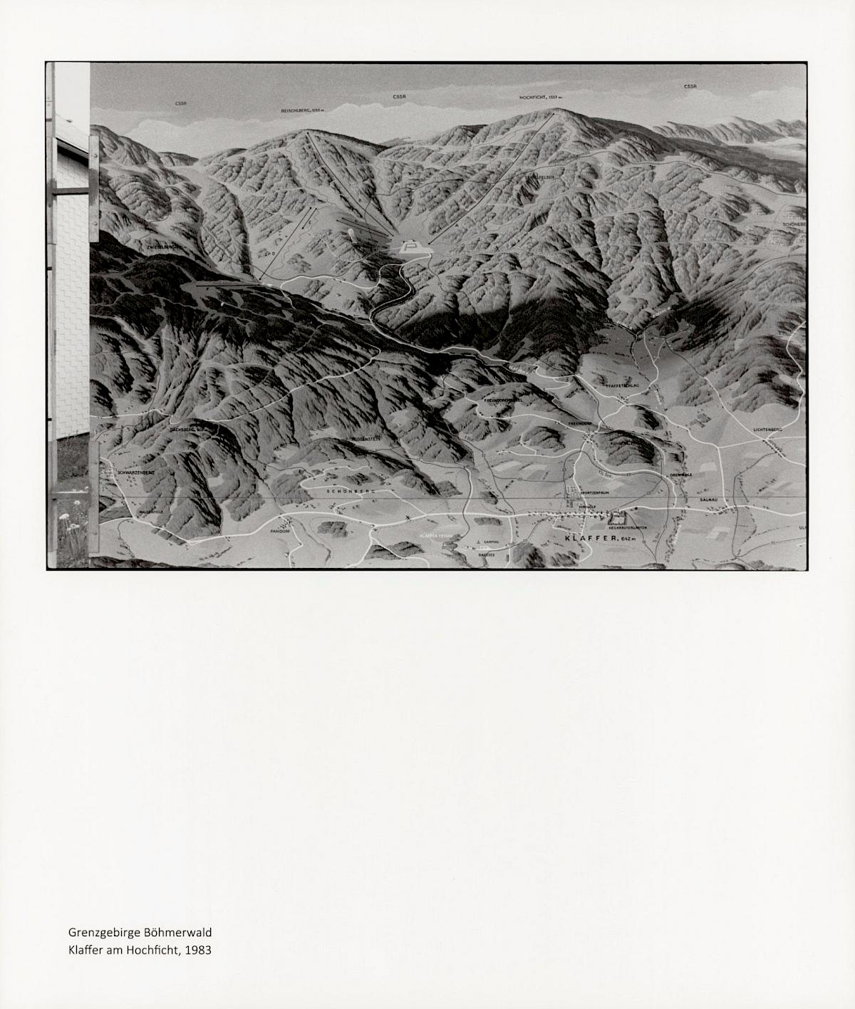 SEIICHI FURUYA | STAATSGRENZE, 1981-1983 | Lightjet-print Fotopapier: 50,6 x 60,4 cm (19 15/16 x 23 3/4 in.) | Erworben aus den Mitteln der Galerienförderung des BKA | Albertina, Wien