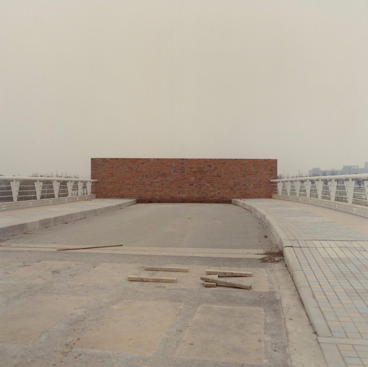 HANNES BÖCK | New Hefei, 2008 | C-Print, Maße: 30 x 40 cm | Erworben aus den Mitteln der Galerieförderung des BMUKK | Albertina, Wien